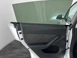 White Used 2022 Tesla Model Y Long Range SUV | £25,972 (Fair price)