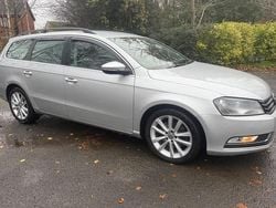 Silver Used 2014 VW Passat Executive Estate | £4,495 (Good price)