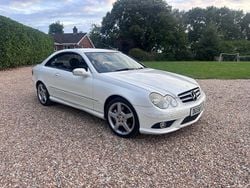 White Used 2008 Mercedes CLK220 Coupe | £2,995 (Expensive)