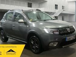 Grey Used 2017 Dacia Sandero Stepway Hatchback | £5,535 (Fair price)
