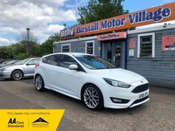 White Used 2015 Ford Focus Zetec Hatchback | £5,695 (Good price)