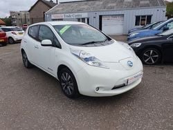 White Used 2014 Nissan Leaf Tekna Hatchback | £3,992 (Fair price)