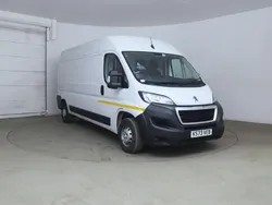 White Used 2023 Peugeot Boxer Premium Van | £14,490 (Good price)