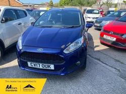 Blue Used 2017 Ford Fiesta Zetec Hatchback | £4,995 (Fair price)