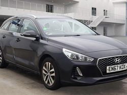 Black Used 2018 Hyundai i30 SE Estate | £7,495 (Fair price)