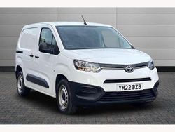 White Used 2022 Toyota Proace Active Van | £13,800 (Fair price)