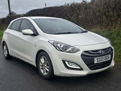 White Used 2013 Hyundai i30 Active Hatchback | £3,195 (Good price)