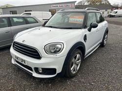 White Used 2017 Mini Cooper D Countryman Chili SUV | £10,895 (Fair price)