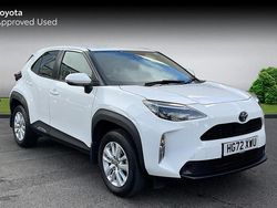 White Used 2023 Toyota Yaris Hybrid | £17,744 (Fair price)