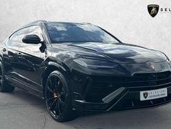 Black Used 2023 Lamborghini Urus SUV | £199,500 (Super price)