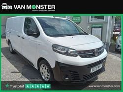 White Used 2020 Vauxhall Vivaro Van | £9,499 (Fair price)