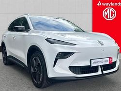 White Used 2025 MG MG5 EV Trophy Estate | £22,841