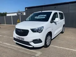 White Used 2020 Vauxhall Combo S MPV | £12,995 (Fair price)