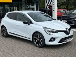 White Used 2022 Renault Clio V Techno Hatchback | £13,995 (Fair price)