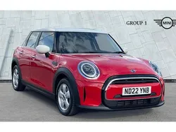 Chili red Used 2022 Mini Cooper Classic Hatchback | £19,350 (Fair price)