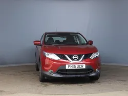 Red Used 2015 Nissan Qashqai Acenta SUV | £5,790 (Good price)