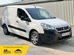 White Used 2018 Peugeot Partner MPV | £5,250 (Good price)
