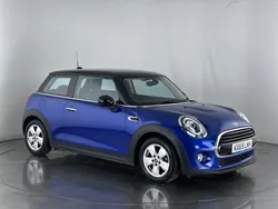 Blue Used 2019 Mini Cooper Classic Hatchback | £10,850 (Good price)
