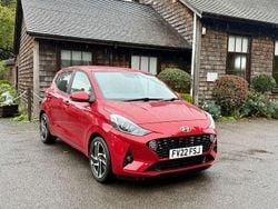 Red Used 2022 Hyundai i10 Premium Hatchback | £14,994 (Fair price)