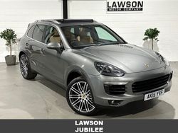 Grey Used 2015 Porsche Cayenne SUV | £22,490 (Fair price)