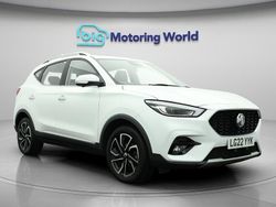 White Used 2022 MG ZS Exclusive Sedan | £12,900 (Fair price)