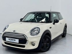 White Used 2015 Mini Cooper D Hatch Hatchback | £6,495 (Fair price)
