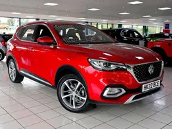 Red Used 2022 MG HS Exclusive SUV | £16,489 (Fair price)