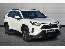 Pure white Used 2024 Toyota RAV4 Hybrid Design SUV | £34,990 (Fair price)