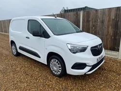 White Used 2020 Vauxhall Combo Sportive MPV | £5,995 (Fair price)