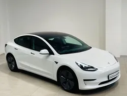 White Used 2021 Tesla Model 3 Long Range AWD Sedan | £18,500 (Fair price)