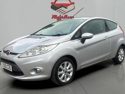 Silver Used 2010 Ford Fiesta Zetec Hatchback | £1,995 (Good price)