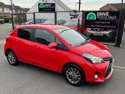 Red Used 2016 Toyota Yaris Hatchback | £5,950 (Fair price)