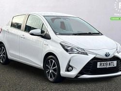 White Used 2019 Toyota Yaris Hybrid Hatchback | £12,999 (Good price)
