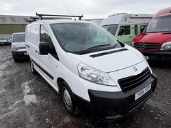 White Used 2016 Peugeot Expert Van | £2,995 (Good price)