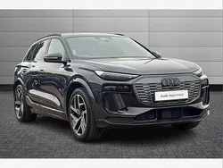 Grey Used 2025 Audi Q6 e-tron Advanced SUV | £55,499 (Super price)