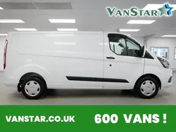 White Used 2022 Ford Transit Custom Trend Sedan | £19,689 (Fair price)