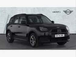 Black Used 2024 Mini Countryman Classic SUV | £27,990 (Fair price)