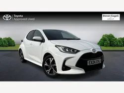 White Used 2024 Toyota Yaris Hybrid Design Hatchback | £18,216 (Fair price)