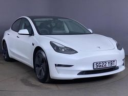 White Used 2022 Tesla Model 3 Long Range AWD Sedan | £20,999 (Fair price)
