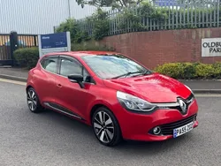 Red Used 2016 Renault Clio IV Dynamique Hatchback | £4,895 (Good price)