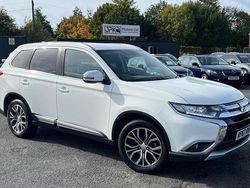 White Used 2017 Mitsubishi Outlander SUV | £9,495 (Fair price)