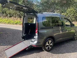 Grey Used 2025 Ford Tourneo Connect Active MPV | £25,995 (Good price)