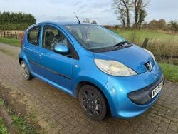 Blue Used 2007 Peugeot 107 Hatchback | £695 (Good price)