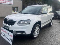 White Used 2016 Skoda Yeti SE SUV | £7,395 (Fair price)