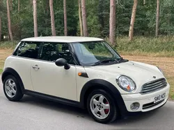 White Used 2010 Mini ONE Hatch Hatchback | £2,490 (Good price)