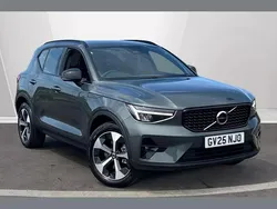Green Used 2025 Volvo XC40 Plus SUV | £36,950 (Expensive)