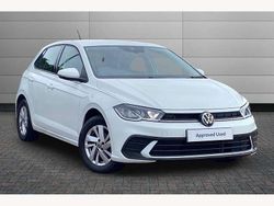 White Used 2022 VW Polo Life Hatchback | £17,650 (Fair price)