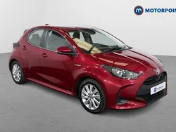 Red Used 2020 Toyota Yaris Hybrid Hatchback | £14,499 (Good price)