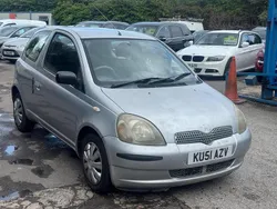 Silver Used 2001 Toyota Yaris Hatchback | £1,189 (Fair price)