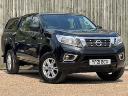 Black Used 2021 Nissan Navara Acenta Pickup | £16,000 (Good price)